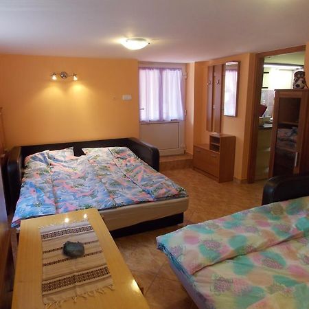 Szonja Apartman Egerszalók Buitenkant foto