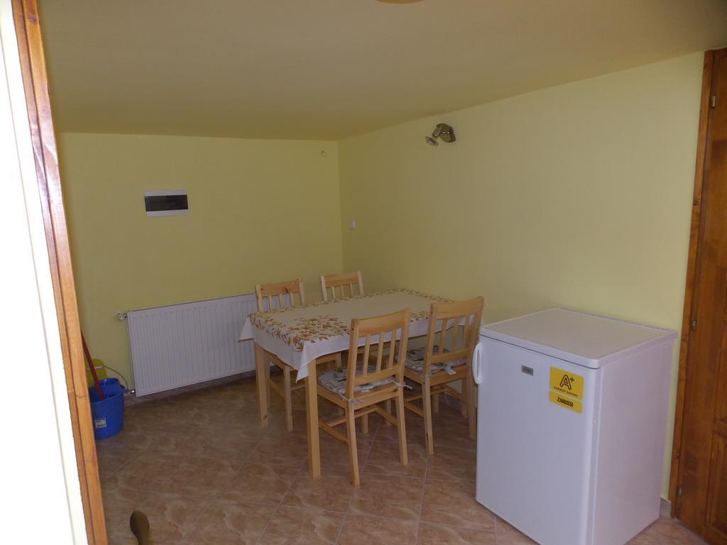 Szonja Apartman Egerszalók Buitenkant foto